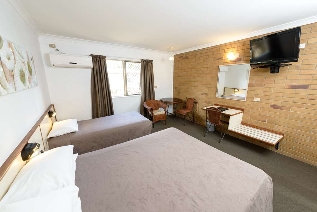 Wild Scotsman Motor Inn Gin Gin Qld Kamer foto