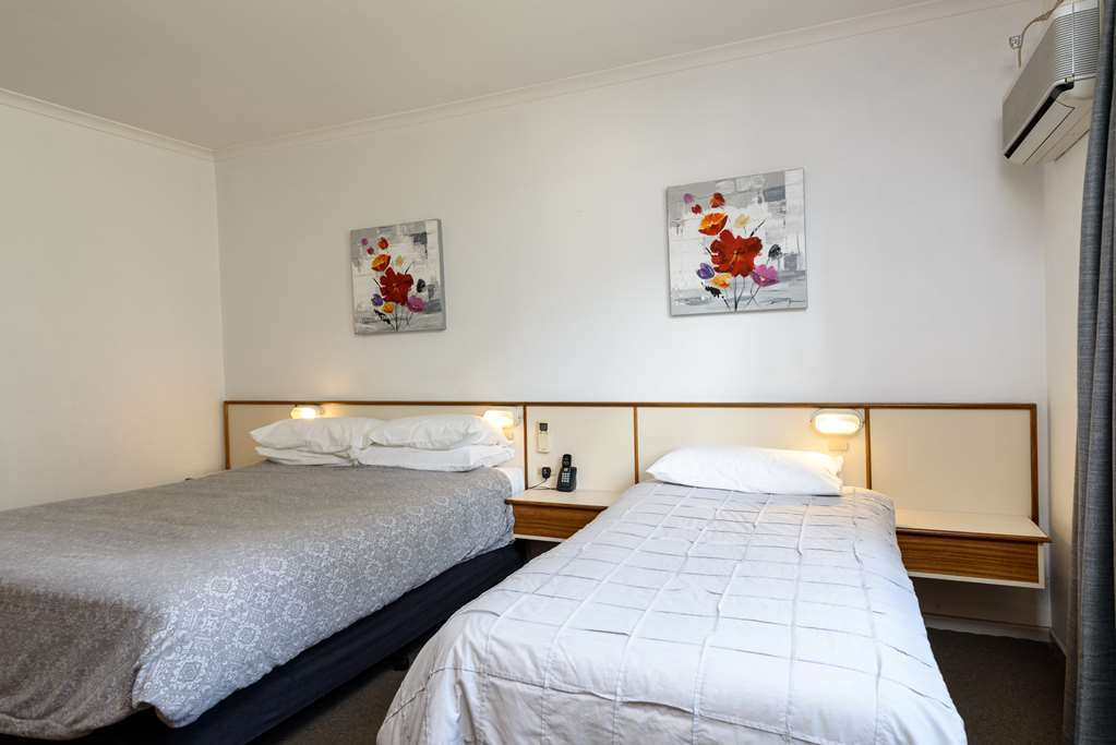 Wild Scotsman Motor Inn Gin Gin Qld Kamer foto