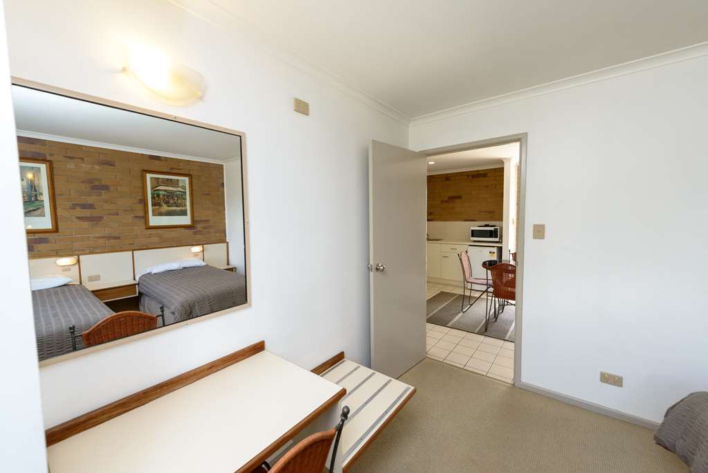 Wild Scotsman Motor Inn Gin Gin Qld Kamer foto
